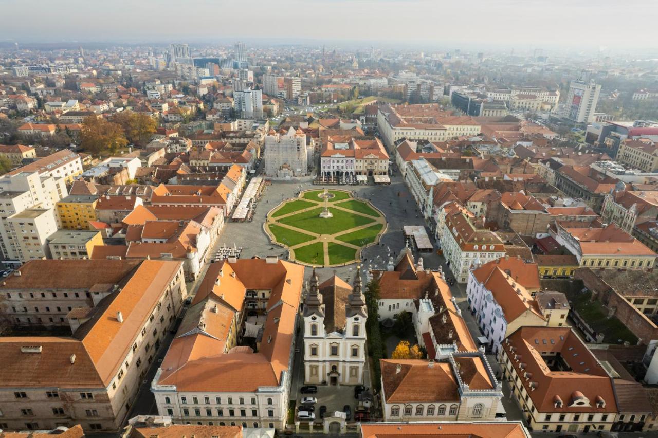 Cozy Apartment In The Historical City Center Timisoara Ngoại thất bức ảnh